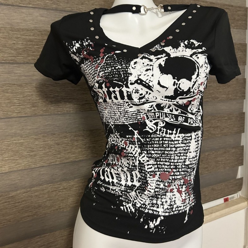 Camiseta gráfica Vintage Punk  - Summer Goth Clothing reseña y precio